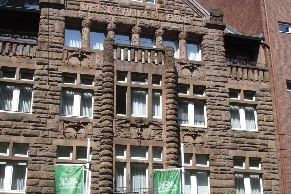 W1900 H2533 X1099 Y2173 Altbau Aok Kasernenstrasse 0fb5dde5ab603395