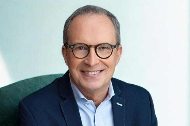 Dr. Christoph Specht